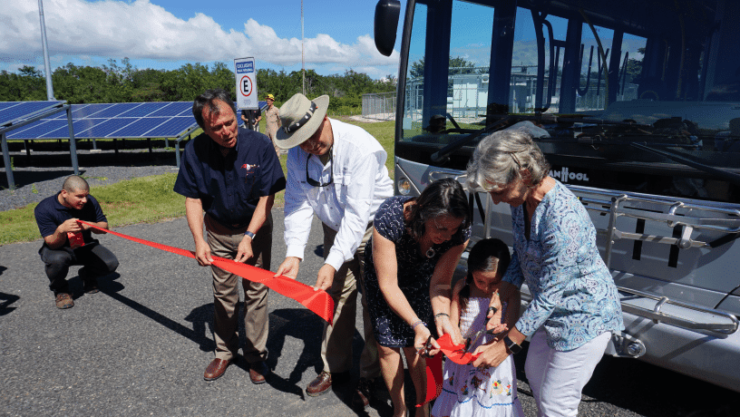 Presidente Solís y Chang arrancan nueva pase del autobús de hidrógeno de Ad Astra
